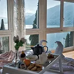 Meraviglia - Private With Garden, Pool And Breathtaking Views * Colico