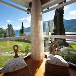 Meraviglia - Private With Garden, Pool And Breathtaking Views
